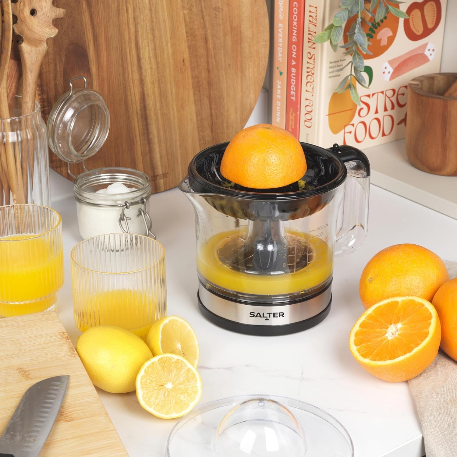 Salter Electric Fruit Juicer — image 3